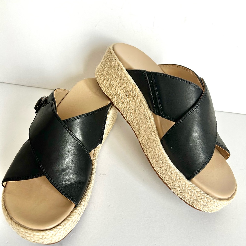 ☀️NEW IN BOX ABEO Solstice Cross Slide
Metatarsal. Size: 7.5 - Picture 14 of 15